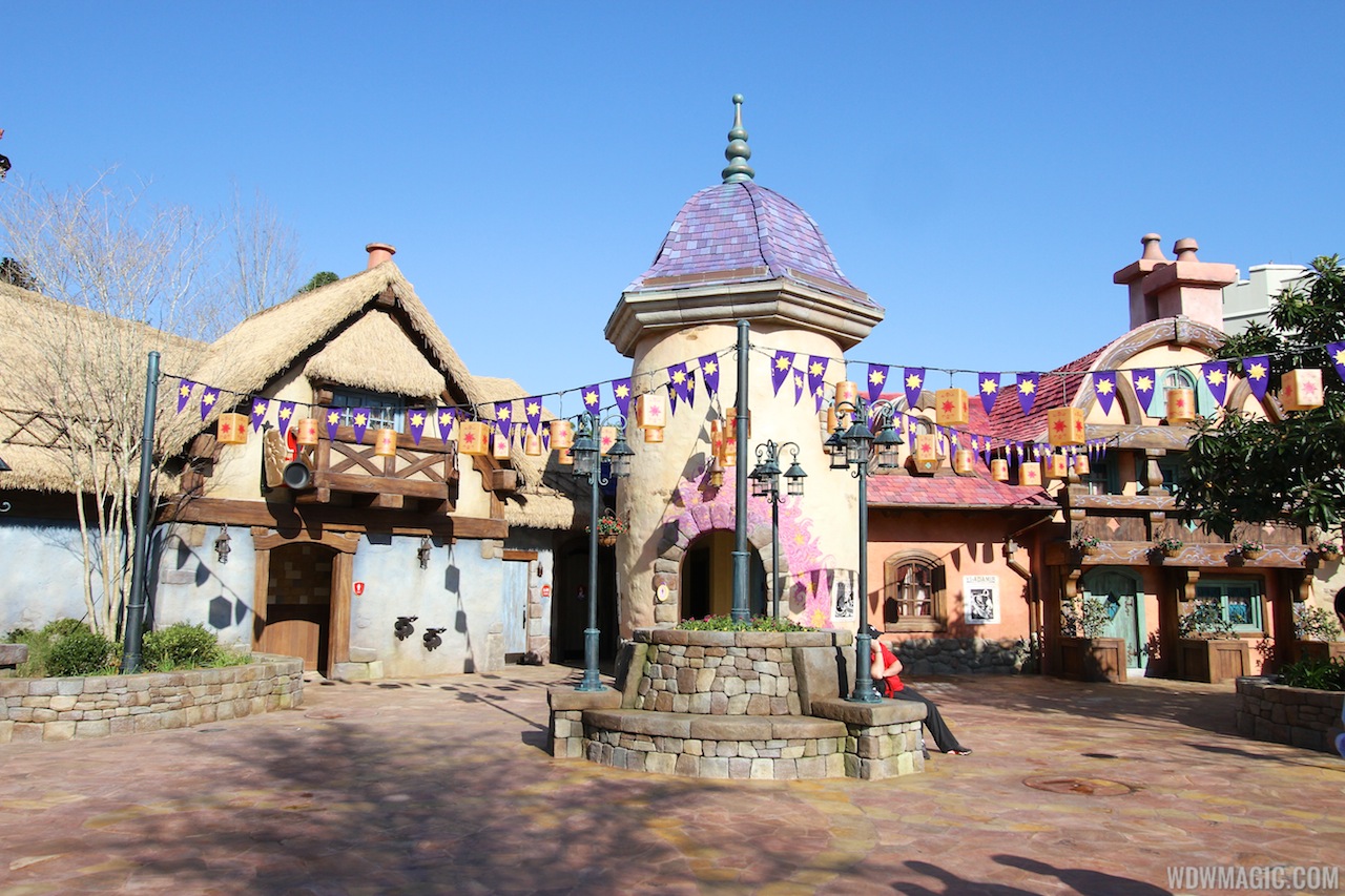 Fantasyland_Full_18401.jpg