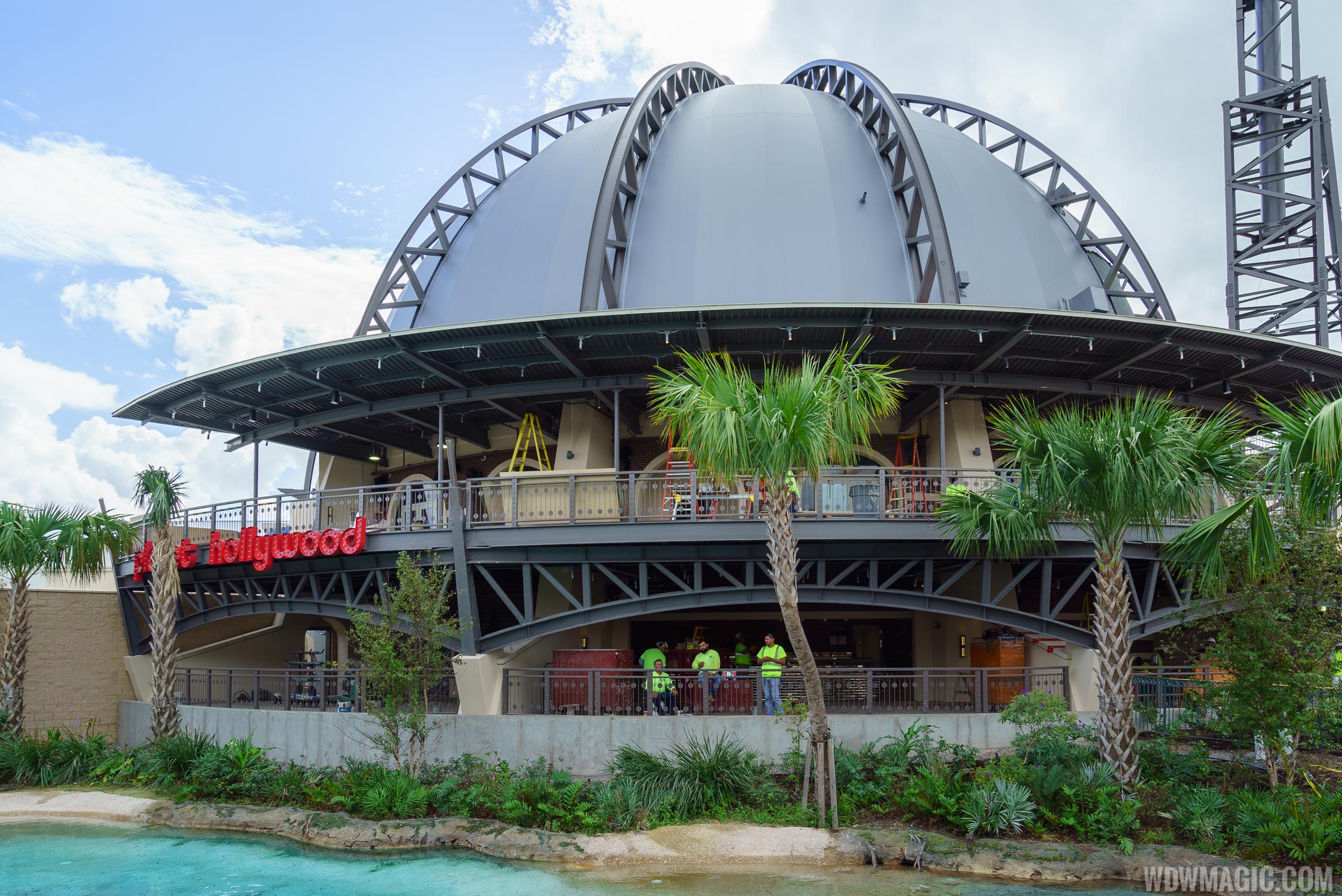 PHOTOS - Stargazers Bar construction at Planet Hollywood Observatory