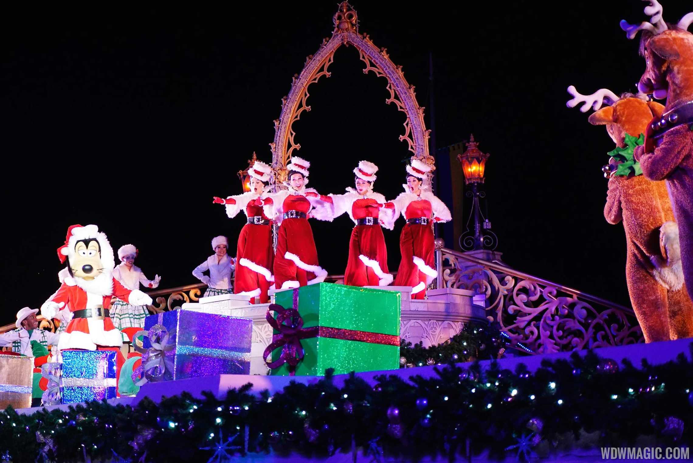 mickey s very merry christmas party 2014 photo 43 of 57 mickey s very merry christmas party 2014 photo 43 of 57